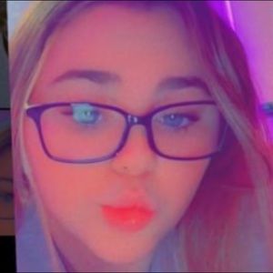 Meet your Posher, Malory